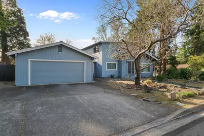 1245 Valley View Drive, Medford, OR 97504 - Photo 1