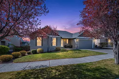2372 NW Hazelwood Avenue, Redmond, OR 97756 - Photo 1