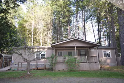 627 Sherwood Avenue, Cave Junction, OR 97523 - Photo 1