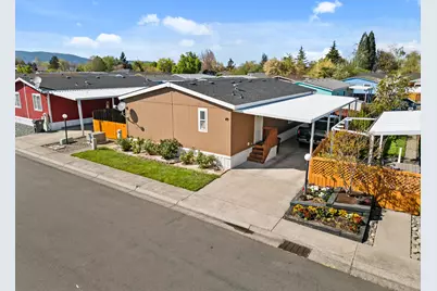 1570 S Peach Street #SPC 49, Medford, OR 97501 - Photo 1