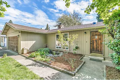 1883 S Peach Street, Medford, OR 97501 - Photo 1