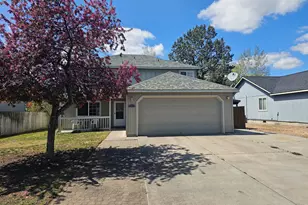 1343 SW 33rd St, Redmond, OR 97756 - Photo 1
