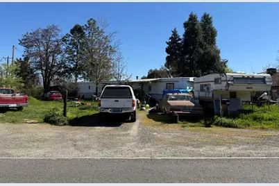 1205 Thomas Road, Medford, OR 97501 - Photo 1