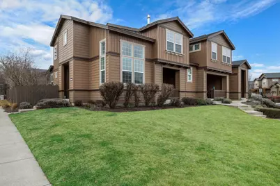 935 SW Chamberlain Street, Bend, OR 97702 - Photo 1