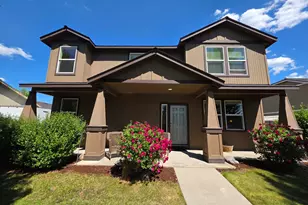 1390 NE 3rd St, Redmond, OR 97756 - Photo 1