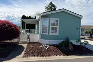 3431 S Pacific Hwy, Medford, OR 97501 - Photo 1