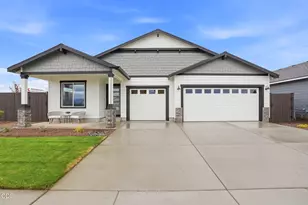4174 SW Pumice Ave, Redmond, OR 97756 - Photo 1