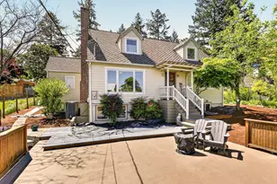 796 Forest St, Ashland, OR 97520 - Photo 1