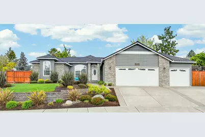 2711 Brookside Drive, Medford, OR 97504 - Photo 1