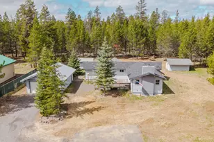 52643 Center Dr, La Pine, OR 97739 - Photo 1