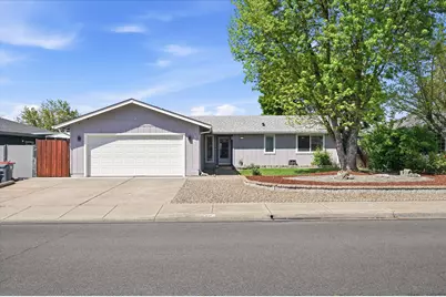 1915 Page Street, Medford, OR 97504 - Photo 1