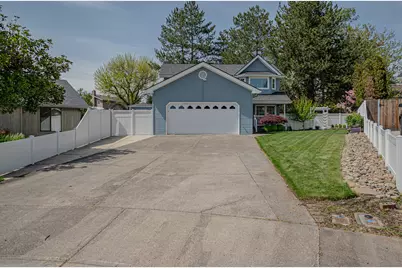 2537 Seville Circle, Medford, OR 97504 - Photo 1