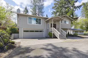 356 Brooke Ln, Grants Pass, OR 97527 - Photo 1