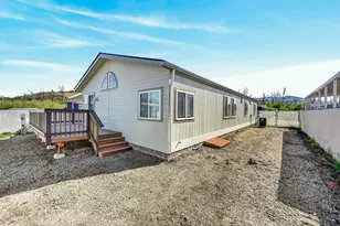 4729 S Pacific Hwy, Phoenix, OR 97535 - Photo 1