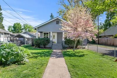 1028 E 11th Street, Medford, OR 97504 - Photo 1