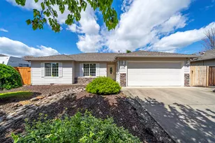 1006 Parkdale Ave, Medford, OR 97501 - Photo 1