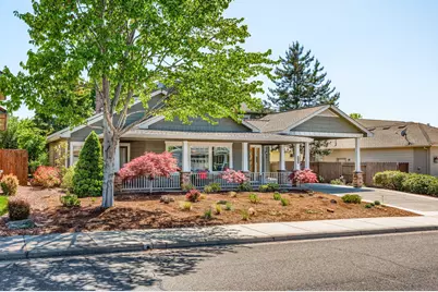 210 Bellerive Drive, Eagle Point, OR 97524 - Photo 1