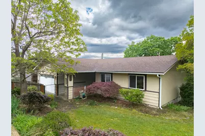 1888 NE Beacon Drive, Grants Pass, OR 97526 - Photo 1