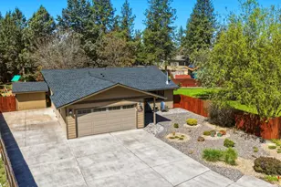 61605 Summer Shade Dr, Bend, OR 97702 - Photo 1