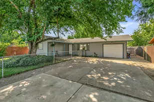 3026 Ave G, White City, OR 97503 - Photo 1