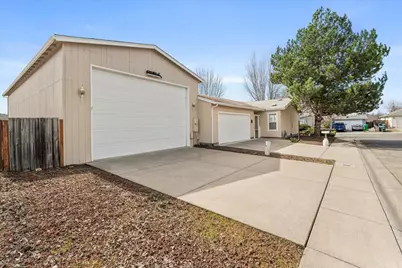 206 Eagle View Drive, Eagle Point, OR 97524 - Photo 1