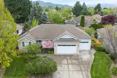 747 Eastridge Drive, Medford, OR 97504 - Photo 1