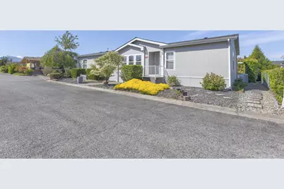 110 Red Oak Lane, Grants Pass, OR 97527 - Photo 1