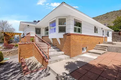 1103 Newcastle Avenue, Klamath Falls, OR 97601 - Photo 1