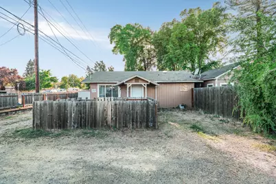 2360 Redwood Avenue, Grants Pass, OR 97527 - Photo 1