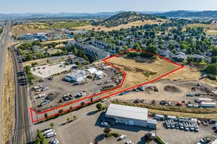 1528 Skyhawk, Medford, OR 97504 - Photo 1