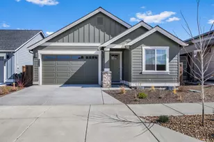 61136 NE Cobalt St, Bend, OR 97701 - Photo 1
