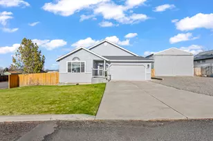 405 E D St, Culver, OR 97734 - Photo 1