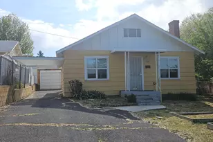 133 Hillside Ave, Klamath Falls, OR 97601 - Photo 1