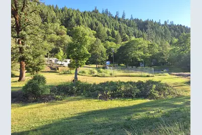 727 Wilderville Lane, Grants Pass, OR 97527 - Photo 1