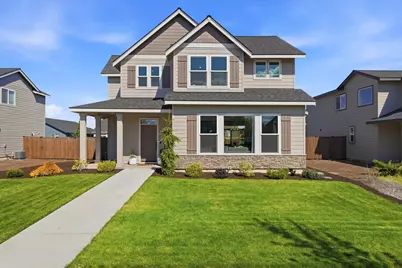 748 NW 27th Street, Redmond, OR 97756 - Photo 1