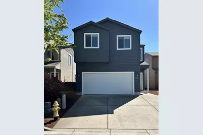 359 Jans Court, Central Point, OR 97502 - Photo 1
