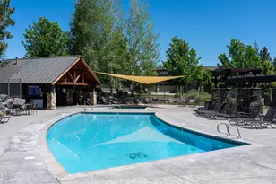 19733 Aspen Meadows Dr, Bend, OR 97702 - Photo 1
