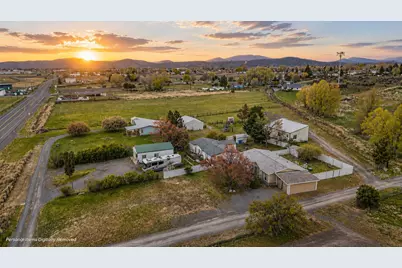 4445 Southside, Klamath Falls, OR 97603 - Photo 1