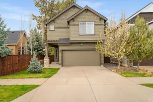 19544 Salmonberry Ct, Bend, OR 97702 - Photo 1