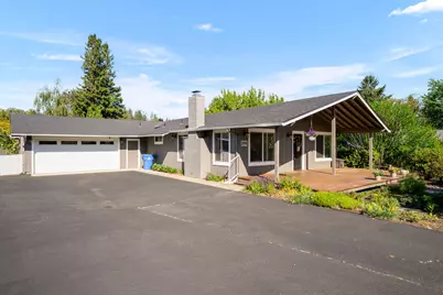 2094 Montgomery Lane, Grants Pass, OR 97527 - Photo 1