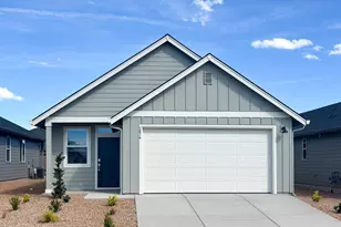 2663 NW 26th Loop N, Redmond, OR 97756 - Photo 1