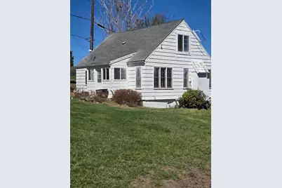 604 N 7th Street, Klamath Falls, OR 97601 - Photo 1