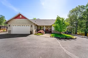 847 Three Pines Rd, Grants Pass, OR 97526 - Photo 1