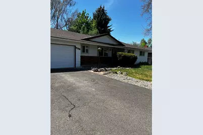 5322 Mazama Drive, Klamath Falls, OR 97603 - Photo 1