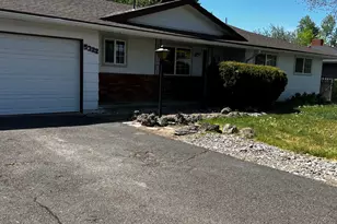 5322 Mazama Dr, Klamath Falls, OR 97603 - Photo 1