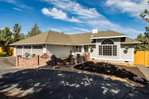 3740 SW 35th St, Redmond, OR 97756 - Photo 1