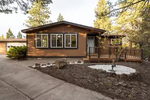 1624 SE Bronzewood Ave, Bend, OR 97702 - Photo 1