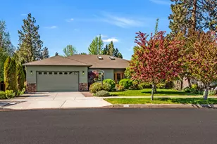 217 SE Soft Tail Dr, Bend, OR 97702 - Photo 1