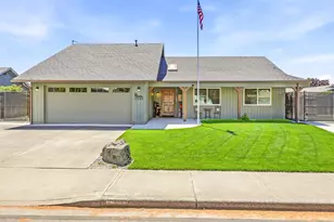 2348 Silver Palm Dr, Medford, OR 97504 - Photo 1
