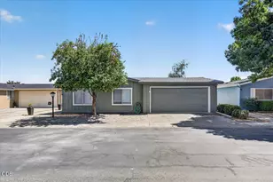 555 Freeman Rd, Central Point, OR 97502 - Photo 1